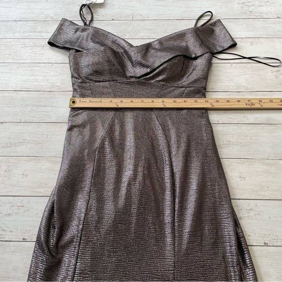 Nightway Petite Off Shoulder Metalic Gown Dress Size 4P - Picture 3 of 12